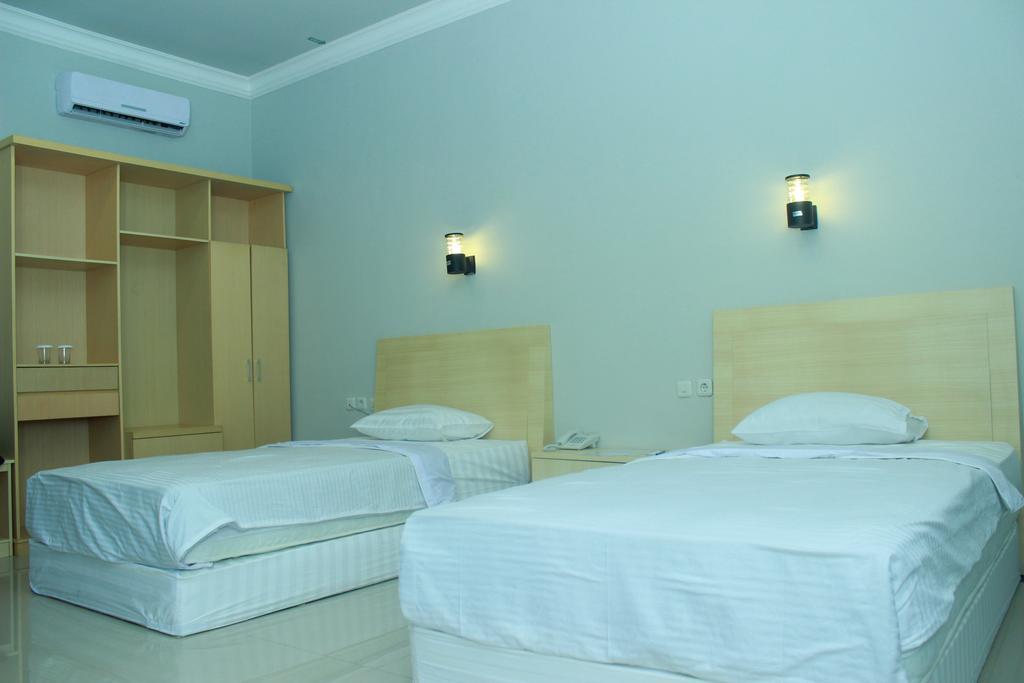 Raja Residence Jambi ג'מבי חדר תמונה